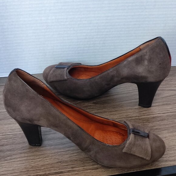 Clarks Artisan Bristol bow brown suede heel women's size 8.5 M - Picture 2 of 13